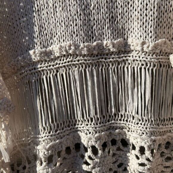 Fang vest crocheted look fringe size large - Picture 3 of 8